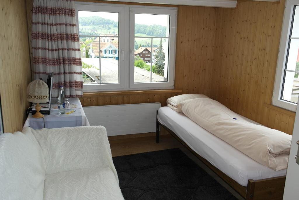Gasthof Krone Wolfhalden Номер фото